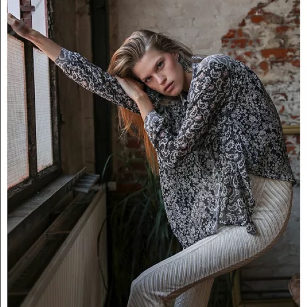 Free People button down top